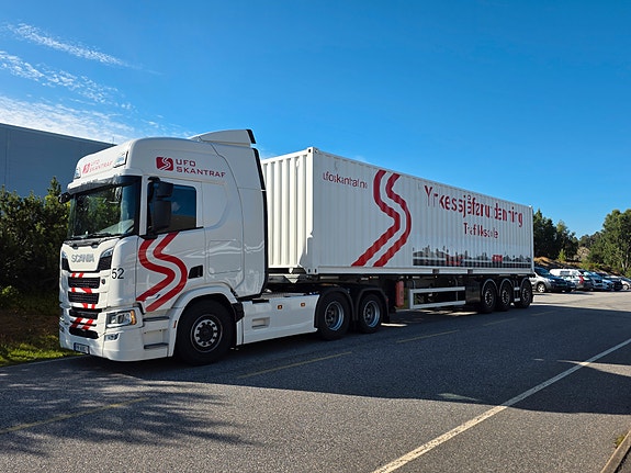 Ett av våre vogntog