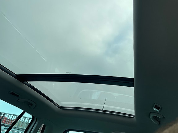 Volkswagen Tiguan 19 of 28