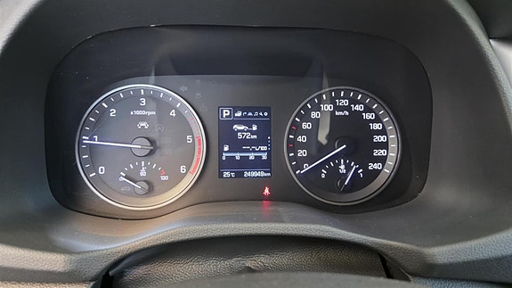 Hyundai Tucson 13 of 26