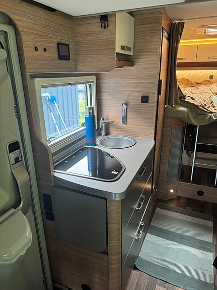 Weinsberg Cara Compact Suite 640 Meg Pepper, tar innbytte bil,båt,bobil 27 of 30