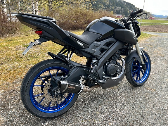 Yamaha MT-125 4 of 10