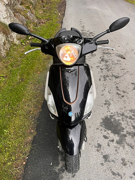 Piaggio Fly 50 2 of 19