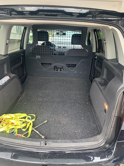 Volkswagen Touran 4 of 7