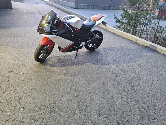 Derbi GPR 125 Race 4 of 13