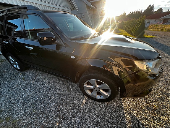 Subaru Forester 3 of 12