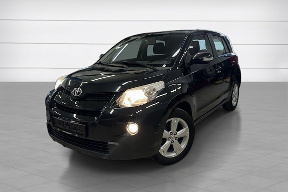 Toyota Urban Cruiser 2 of 26