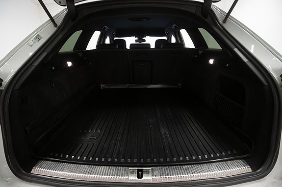 Audi A6 allroad 5 of 5