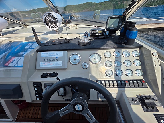 Sunseeker 40 Travado med akter Cabin, mye påkostet og stor badeplattform 29 of 30