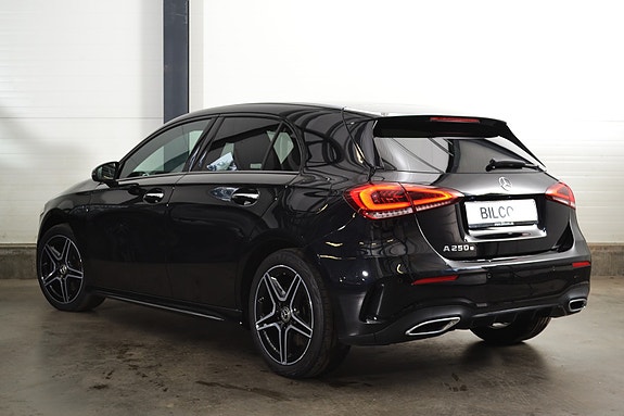 Mercedes-Benz A250 e 2 of 5