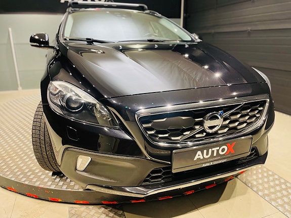 Volvo V40 Cross Country 4 of 30