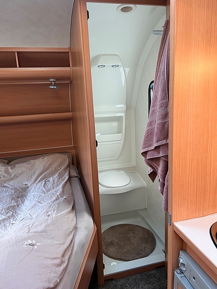 Adria Altea 432PX 11 of 19