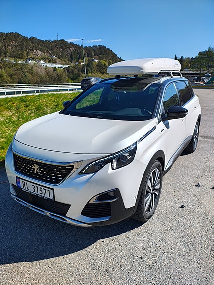 Peugeot 5008 3 of 5