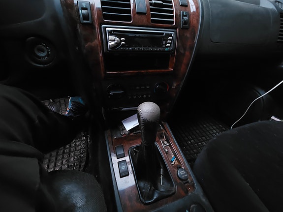 Hyundai Terracan 3 of 5