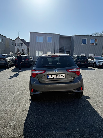 Toyota Yaris 5 of 5