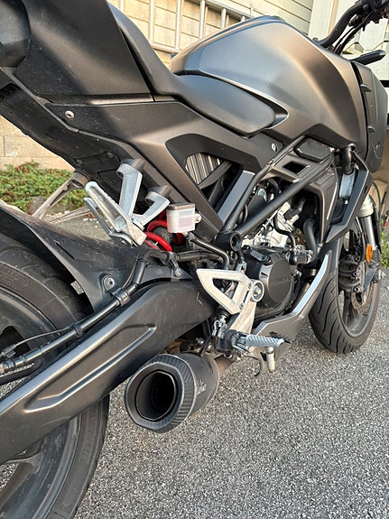 Honda CB 125 R 7 of 15