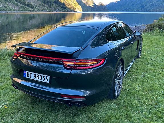 Porsche Panamera 20 of 30