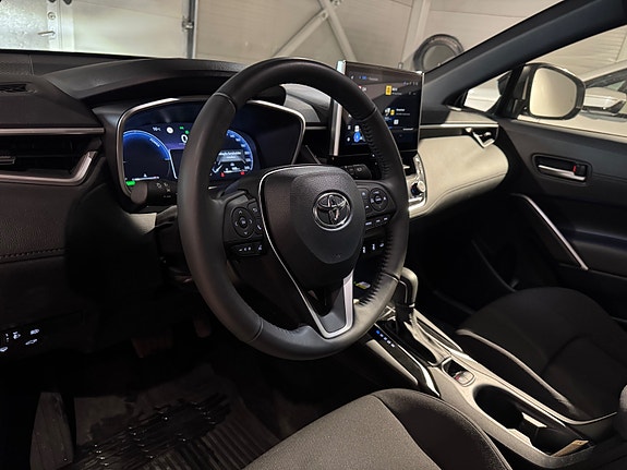 Toyota Corolla Cross 12 of 26