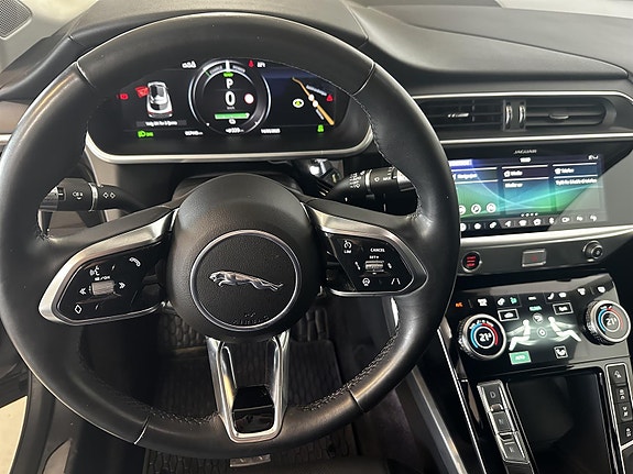 Jaguar I-PACE 15 of 21