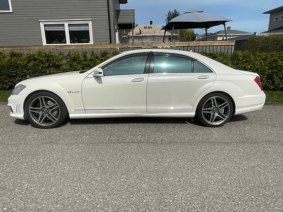 Mercedes-Benz S63 3 of 5