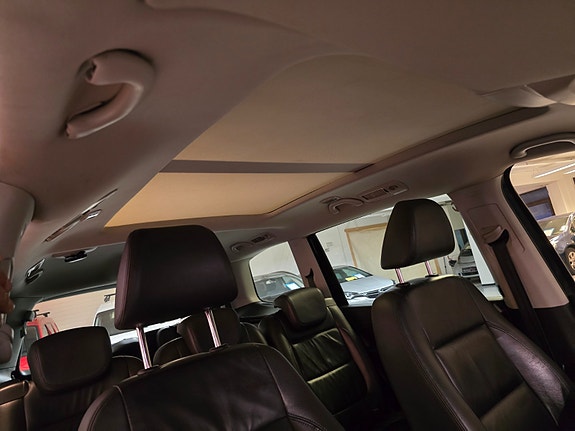 Volkswagen Sharan 23 of 23