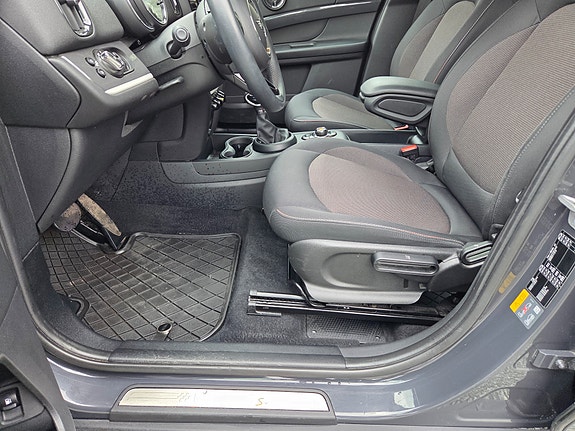 MINI Countryman Cooper SE 15 of 30