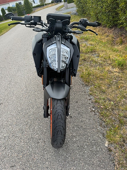 KTM 125 Duke 9 of 30