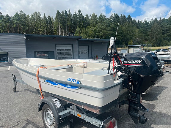 Terhi 400 m/Mercury 10 hk/Tysse henger