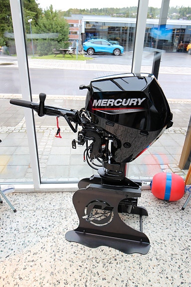 Mercury F10 MH Kort stamme. (Oppgraderbar til 15HK/20HK)