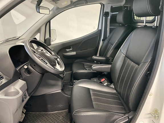 BYD T3 12 of 24