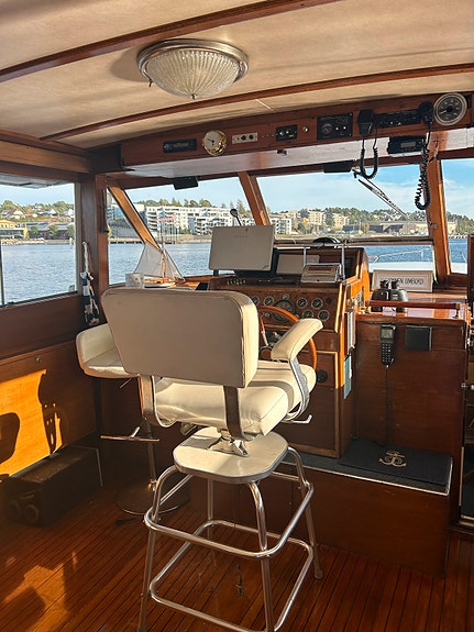 Chris Craft Constellation 57 ‘Antares’ 3 of 5