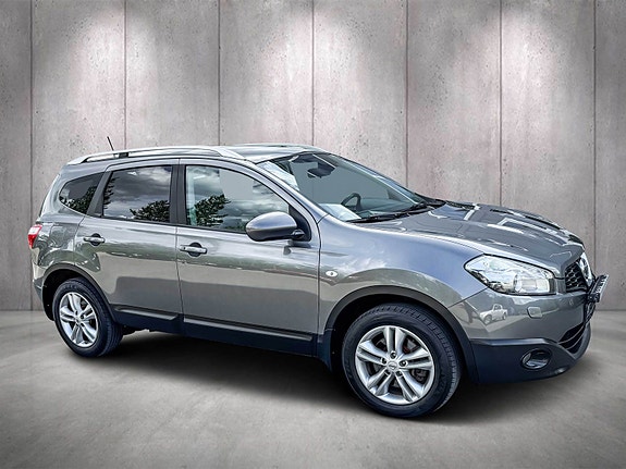 Nissan Qashqai+2 2 of 5
