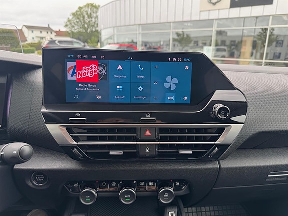 Citroen E-C4 X 26 of 30