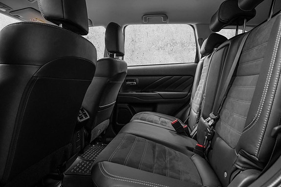 Mitsubishi Outlander 14 of 27