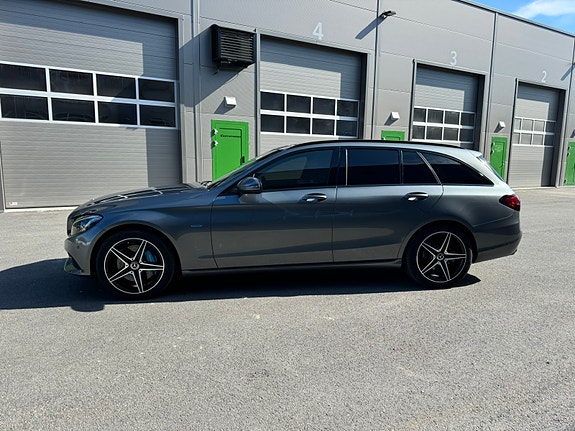 Mercedes-Benz C350 7 of 30