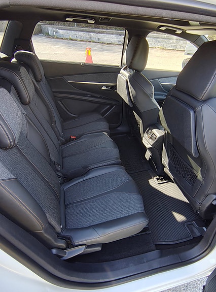Peugeot 5008 19 of 27