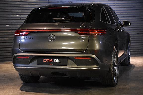 Mercedes-Benz EQC400 7 of 26