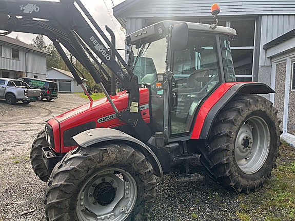 Massey Ferguson 4255 m/bunn og buk 1999, kr 299 000,-