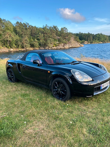 Toyota MR2 7 of 18
