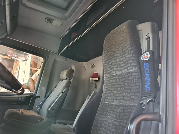 Scania T 144 17 of 30