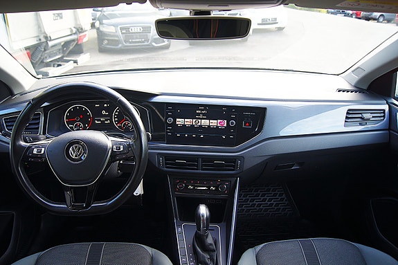 Volkswagen Polo 18 of 18