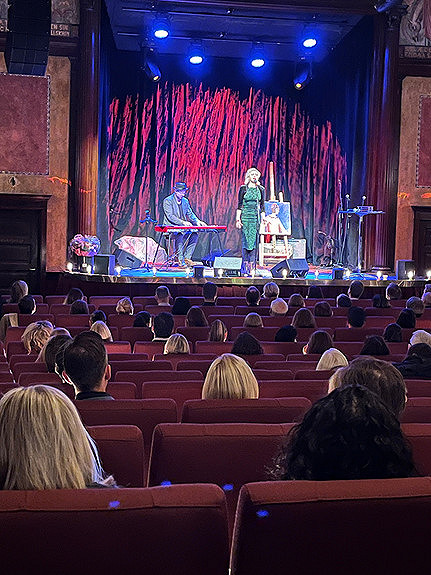 Løvenvold Theater.