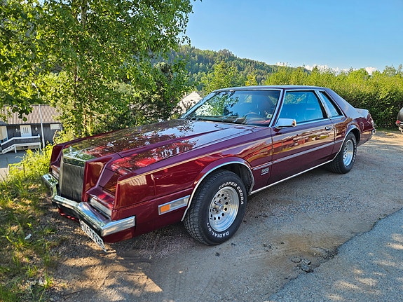 Chrysler 3 of 5
