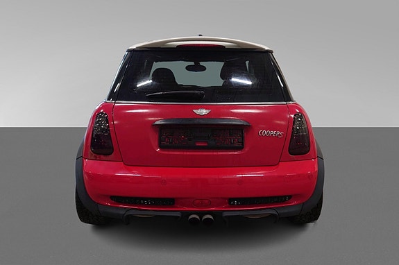 MINI Cooper S 5 of 5