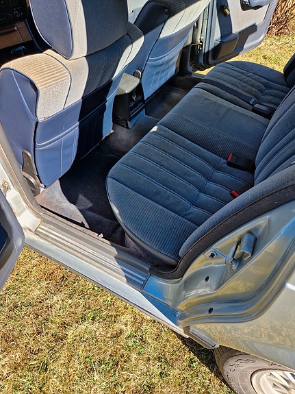 BMW 745iA 10 of 14