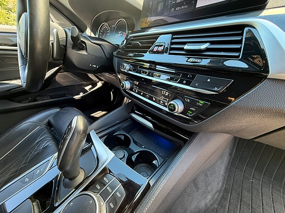 BMW 520d 13 of 15