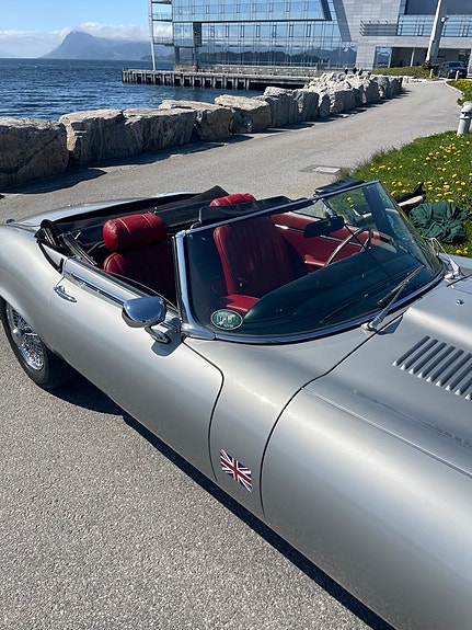 Jaguar E-TYPE 5 of 17