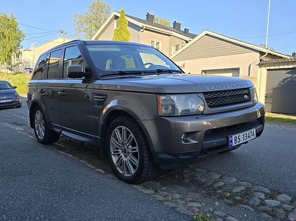 Land Rover Range Rover Sport 14 of 30
