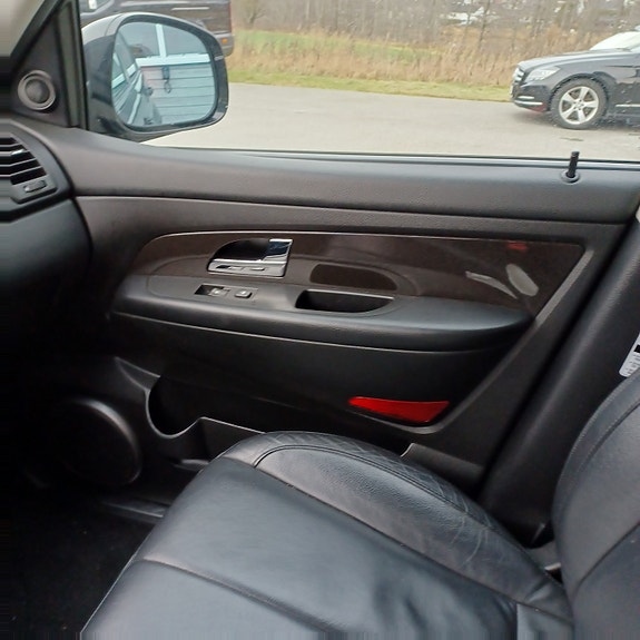 SsangYong Rexton W 25 of 27