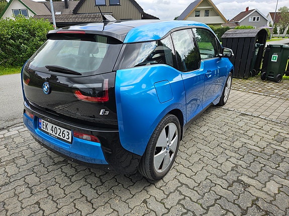 BMW i3 4 of 11
