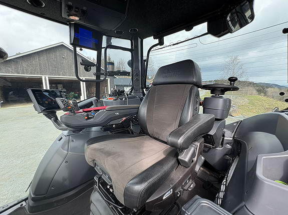 Valtra Q305 2023, kr 2 249 000,-